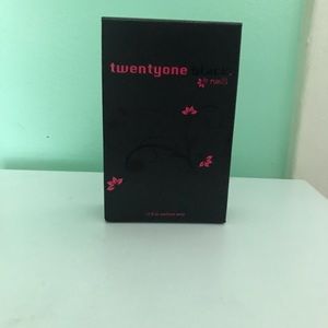 21 black fragrance